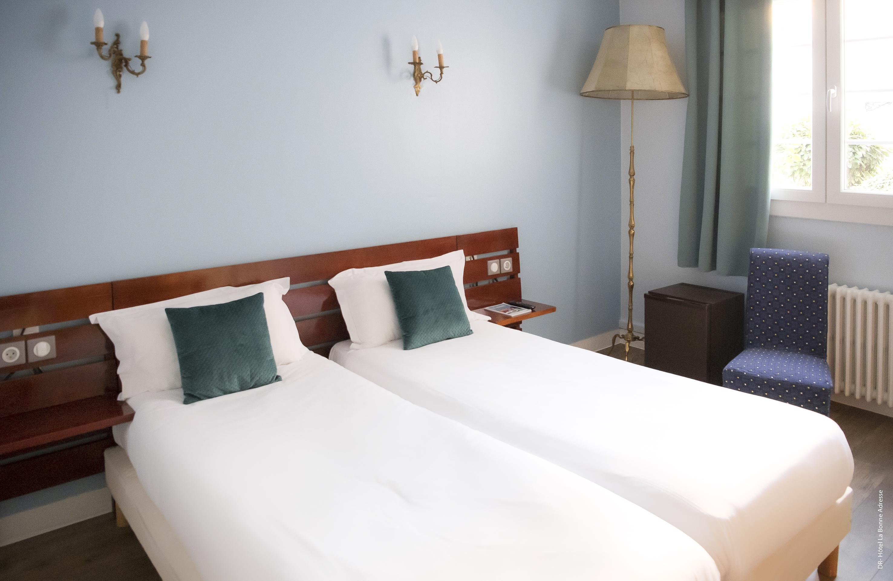Hotel De Charme La Bonne Adresse - Logis Hotels Гавр Экстерьер фото