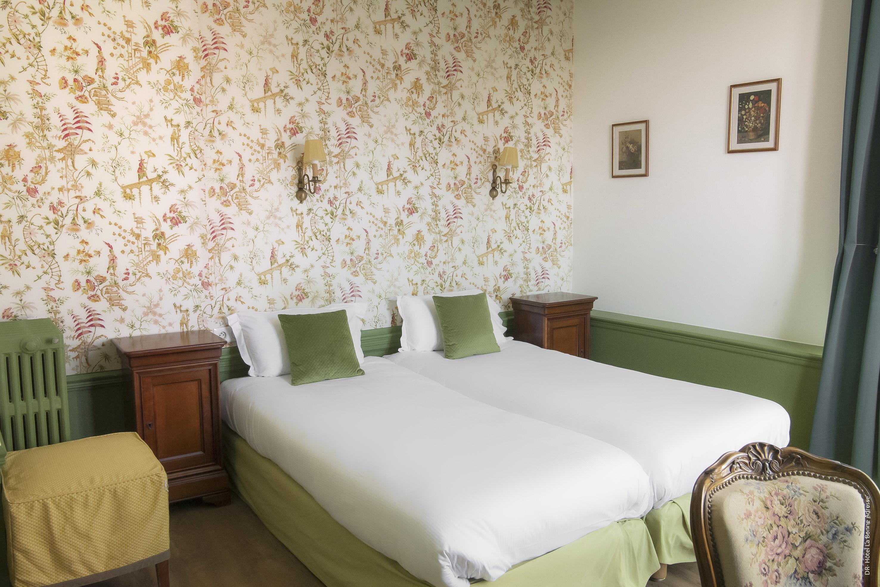 Hotel De Charme La Bonne Adresse - Logis Hotels Гавр Экстерьер фото