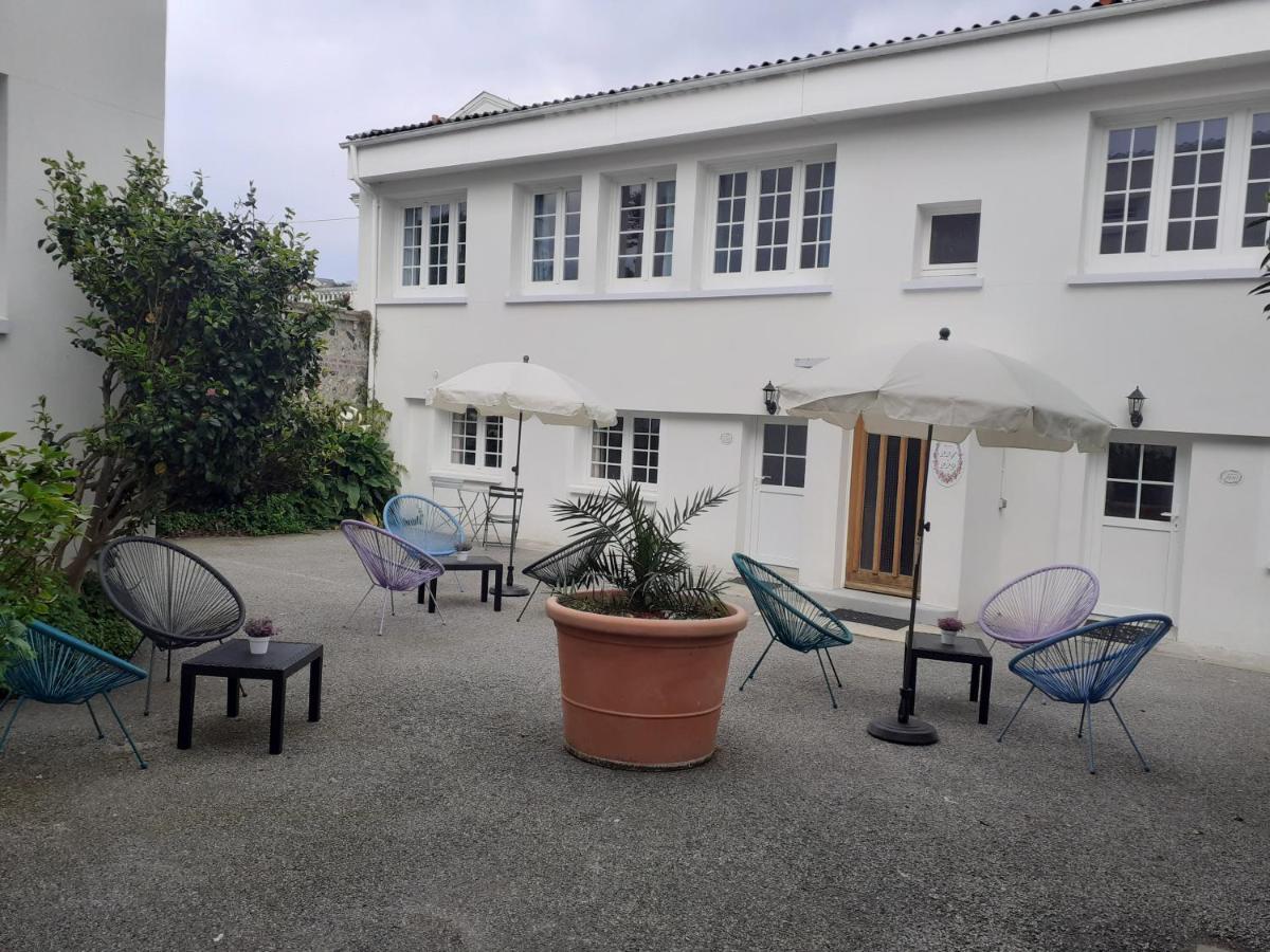 Hotel De Charme La Bonne Adresse - Logis Hotels Гавр Экстерьер фото