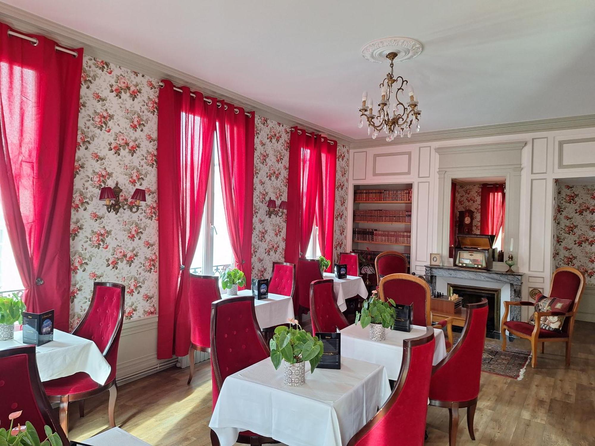 Hotel De Charme La Bonne Adresse - Logis Hotels Гавр Экстерьер фото